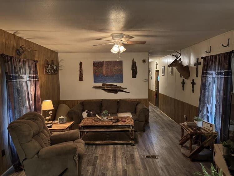 Nice location in Mayflower