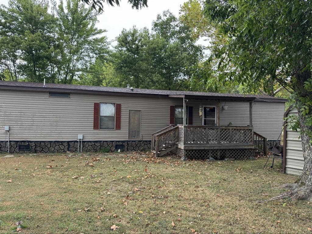 Nice location in Mayflower