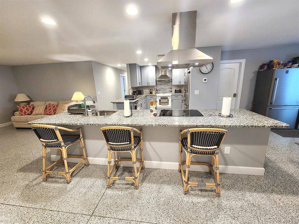 Fully Furnished Room in Modern Home