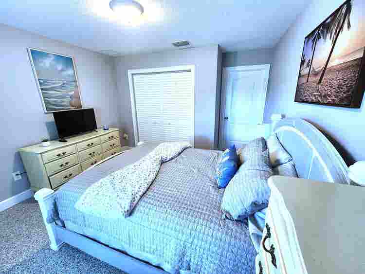 Fully Furnished Room in Modern Home
