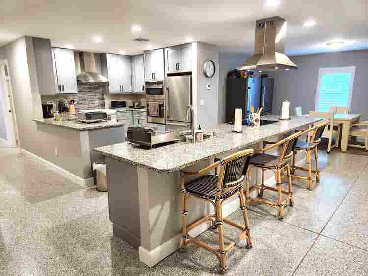 Fully Furnished Room in Modern Home