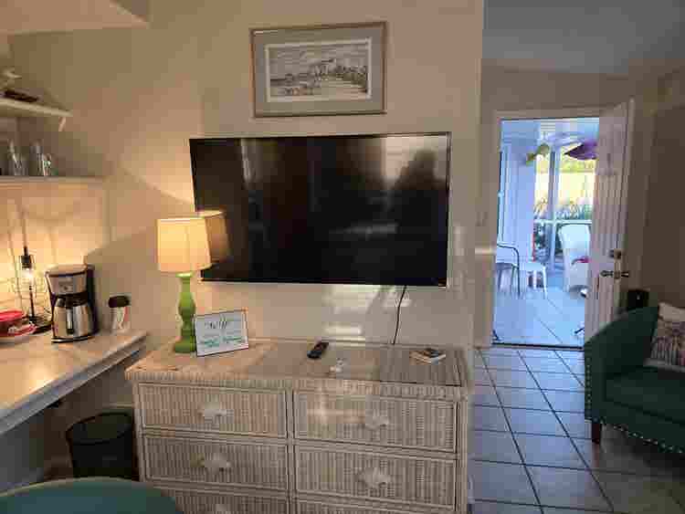 Paradise on Driftwood