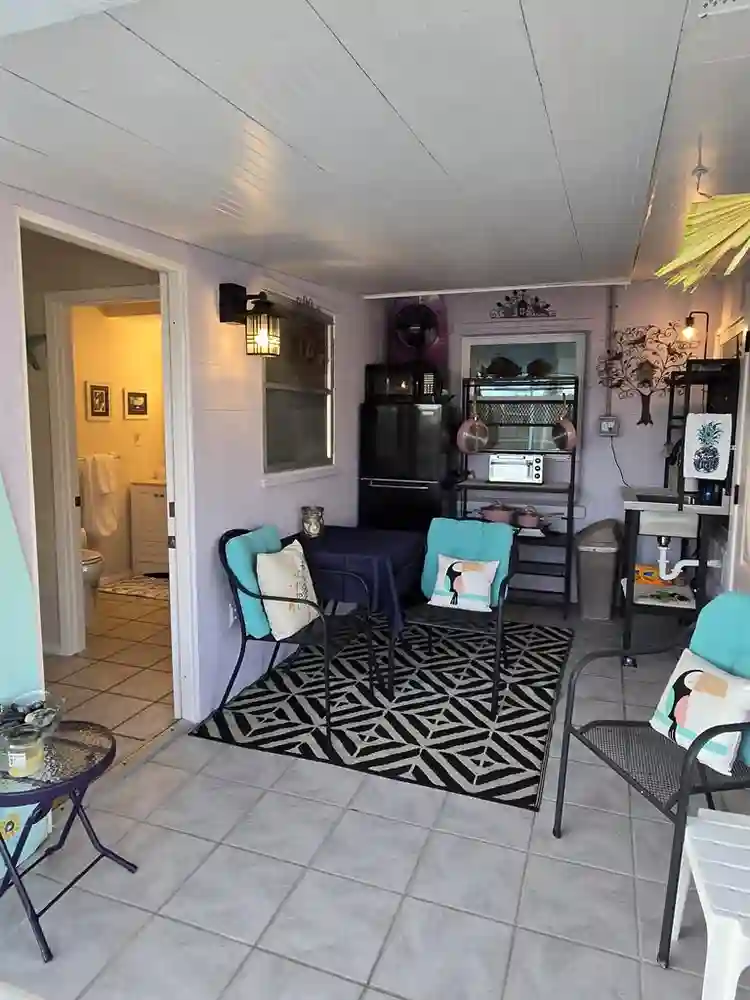 Paradise on Driftwood