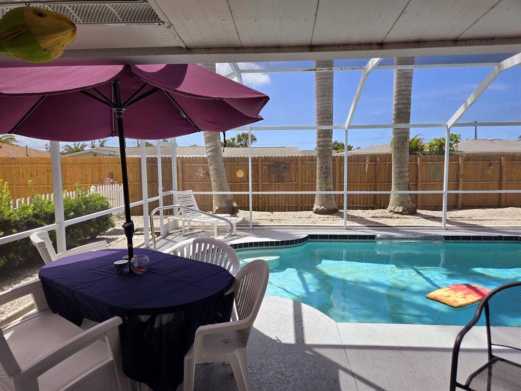 Paradise on Driftwood