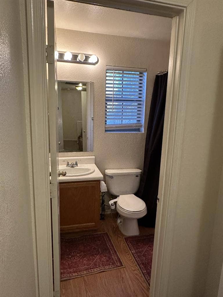 Private room and bathroom