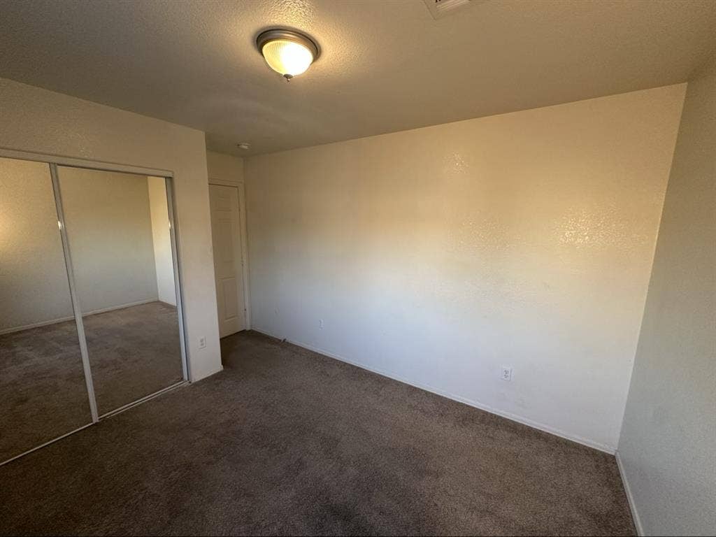 Private room and bathroom