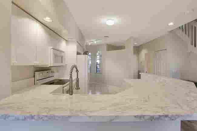 FULLY FURNISHED ROOM GATED COMM