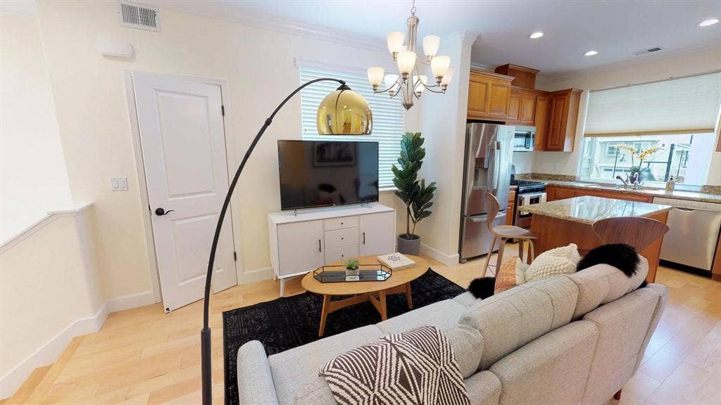 1 BR in Cupertino