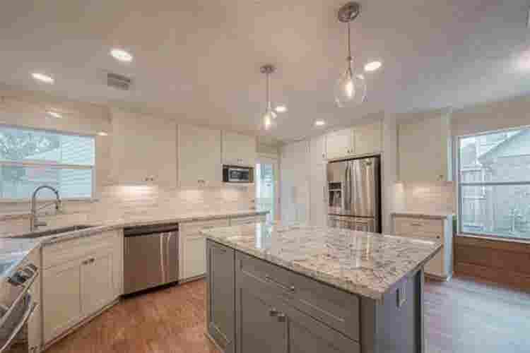 Looking for 1 roommate, great place