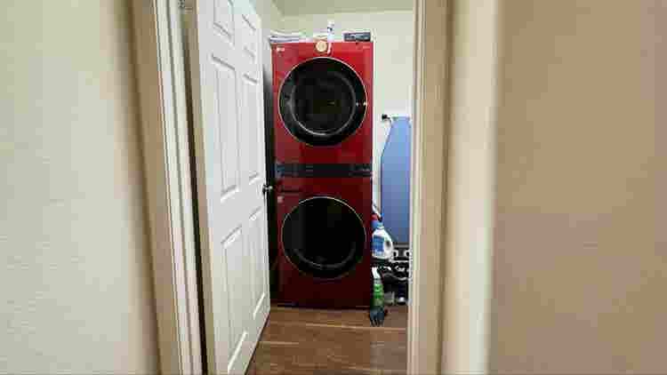 Private Room + Large Balcony