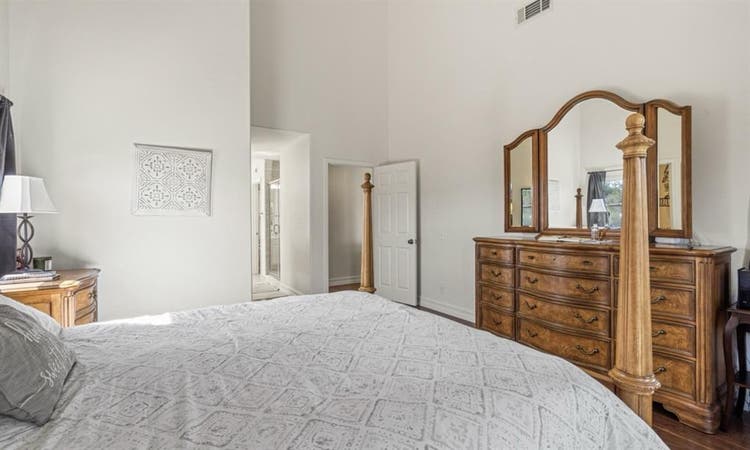 Private Studio With All Utilities