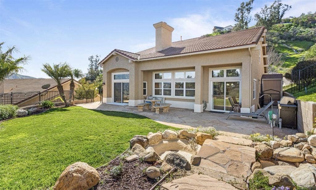 Private Studio With All Utilities