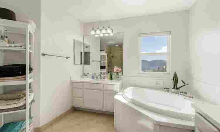 Private Studio With All Utilities