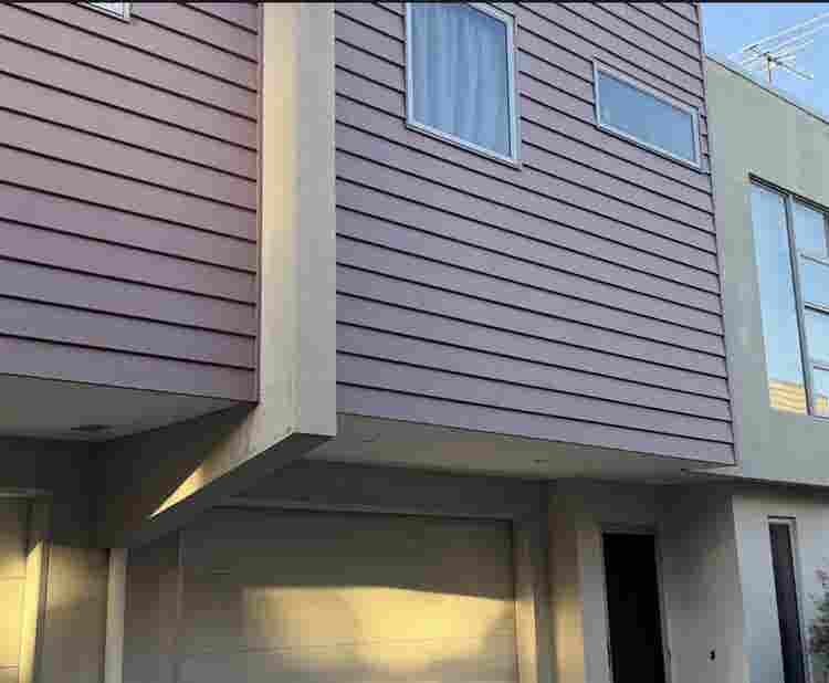 ROOM WITH PRIVATE BATHROOM