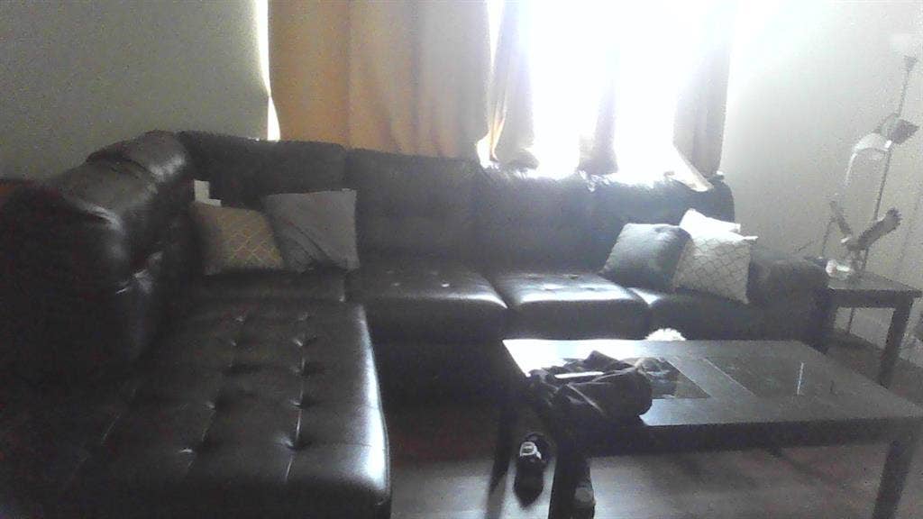 Female roommate wanted