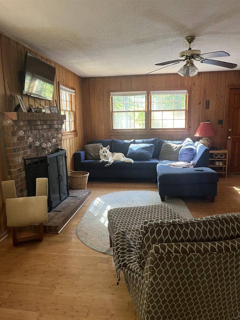 ROOMMATE WANTED