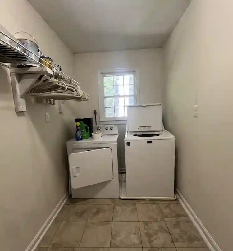 ROOMMATE WANTED