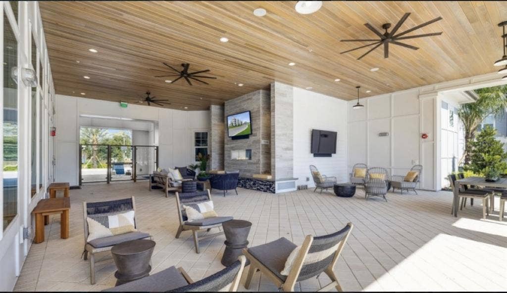 Room for rent with private bathroom