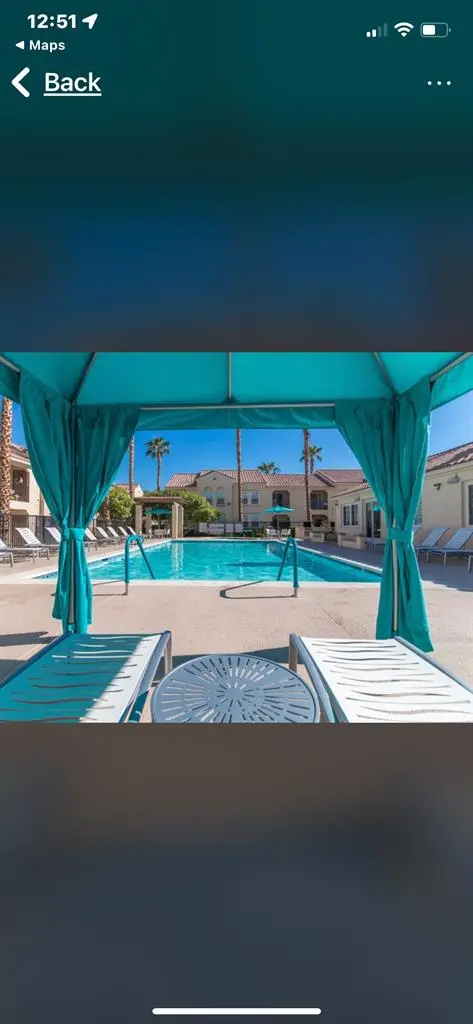 Looking for a female roommate