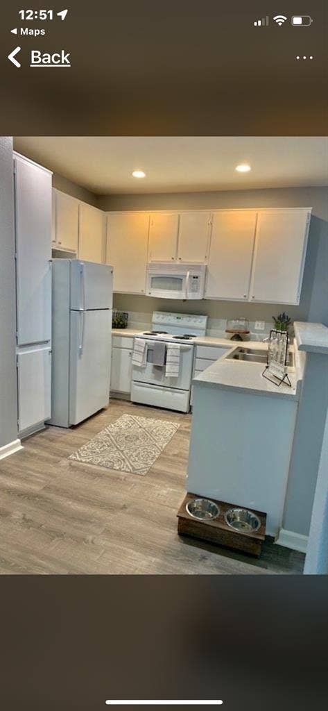 Looking for a female roommate