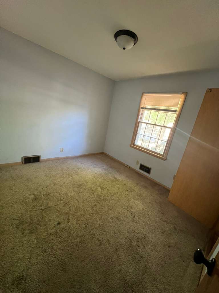 House- bath for rent