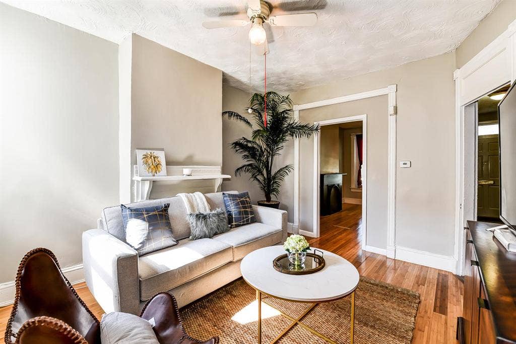 1 BR in Washington