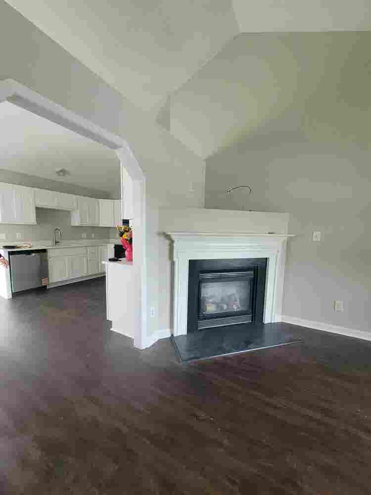 Cute house minutes from