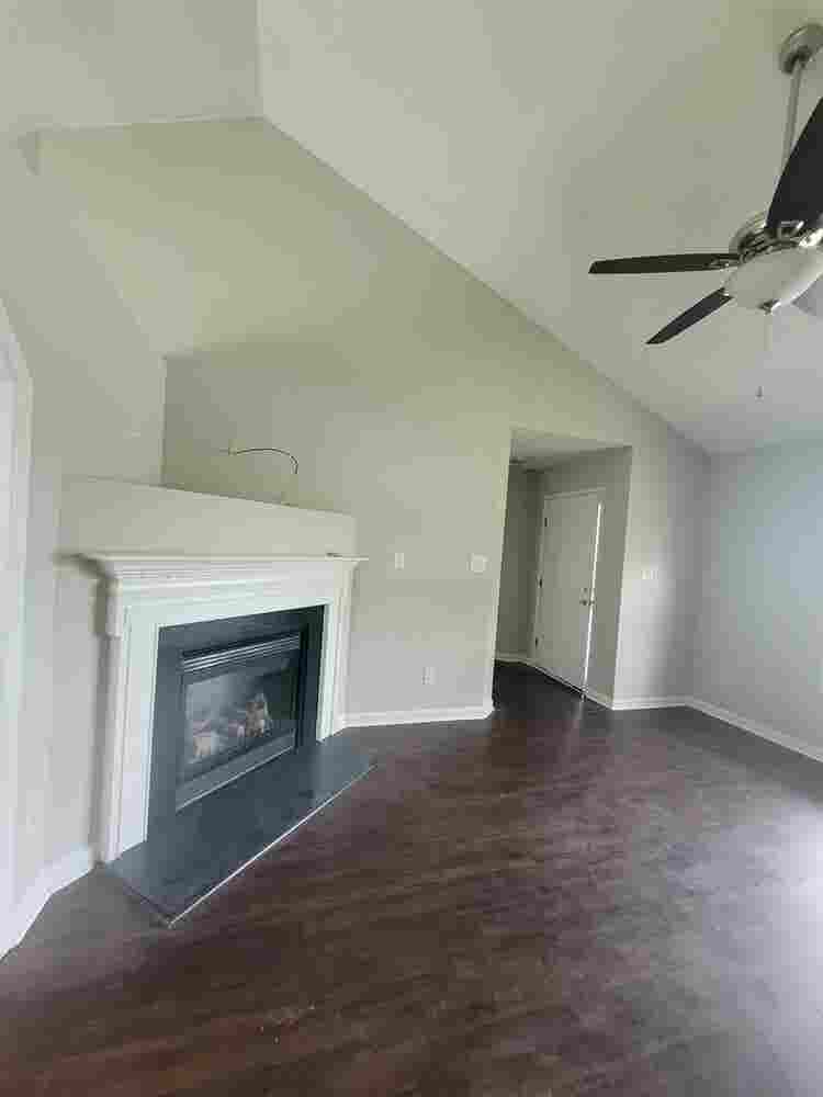 Cute house minutes from