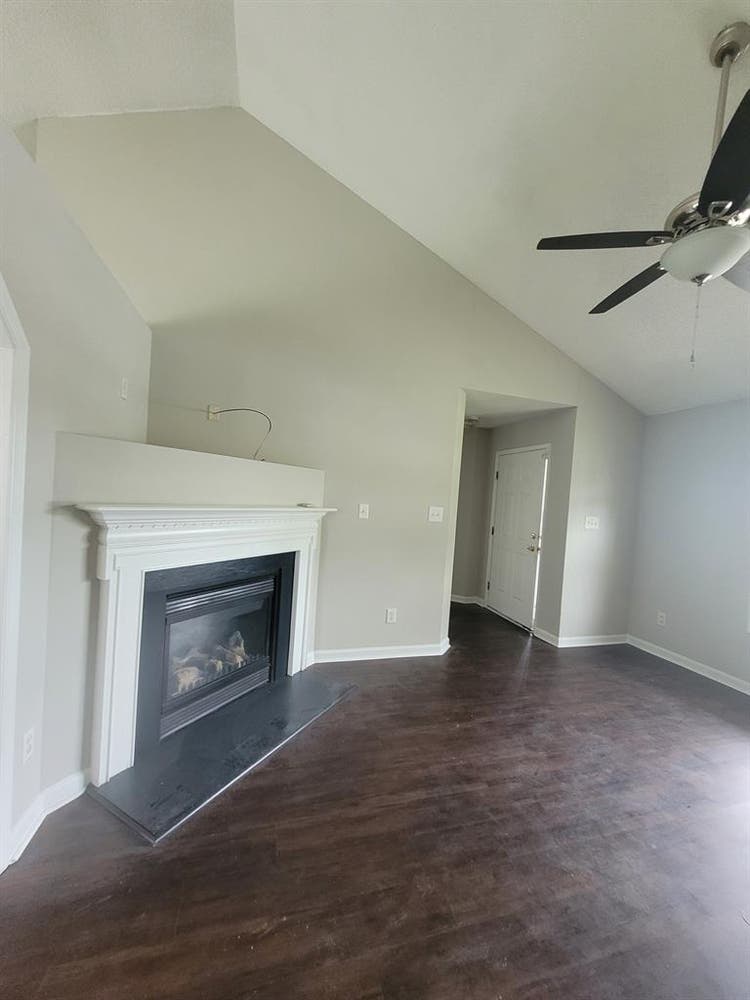 Cute house minutes from