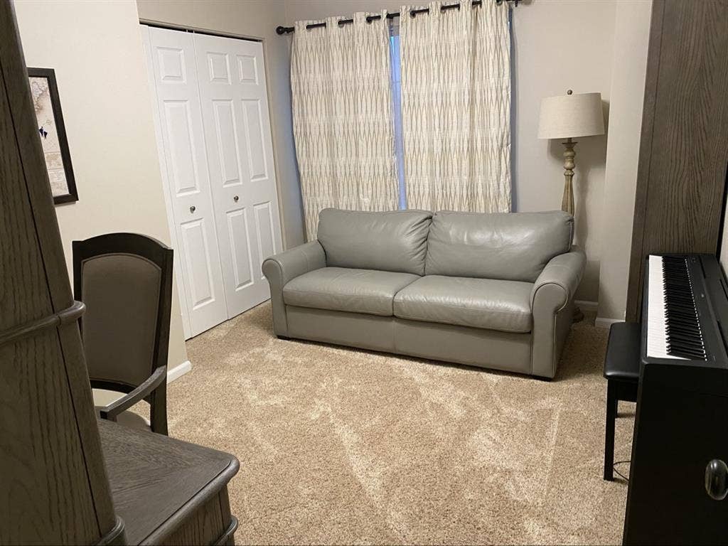 Cozy Bedroom with private bath