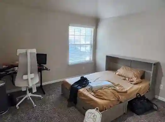 Double or single Room For Rent