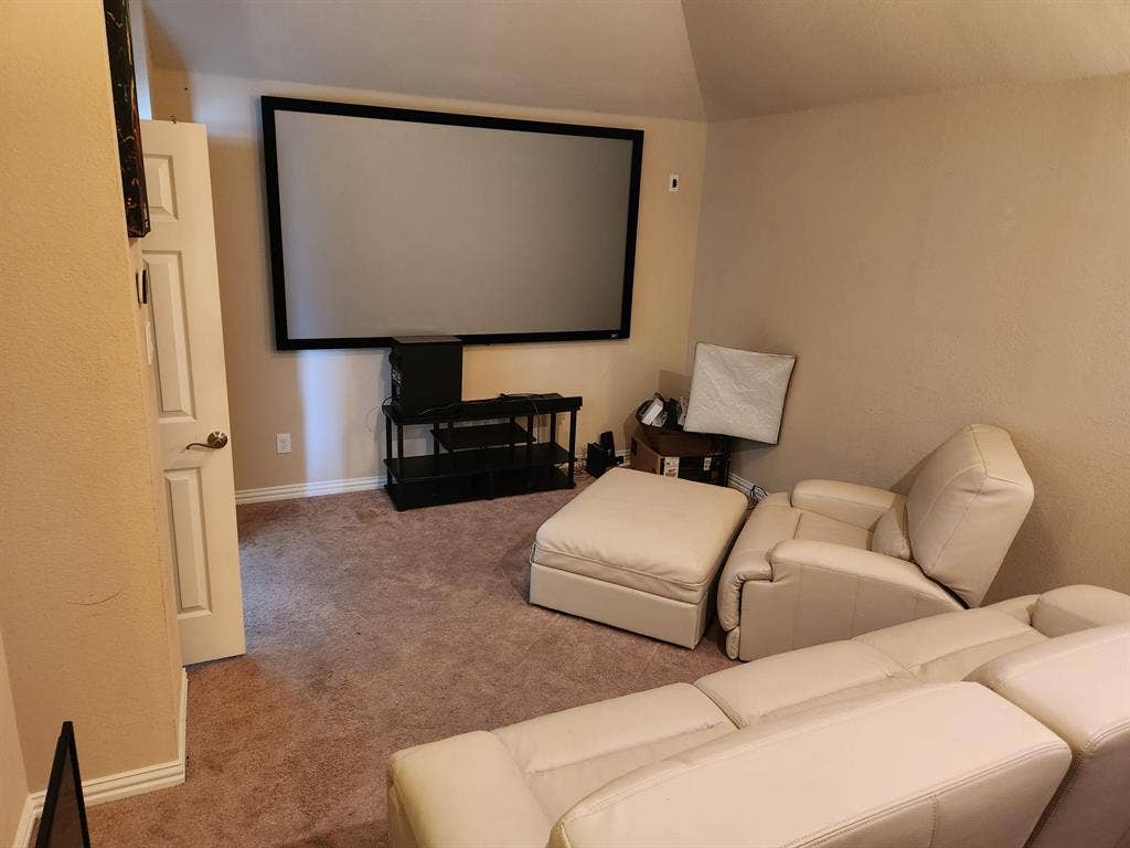 Double or single Room For Rent