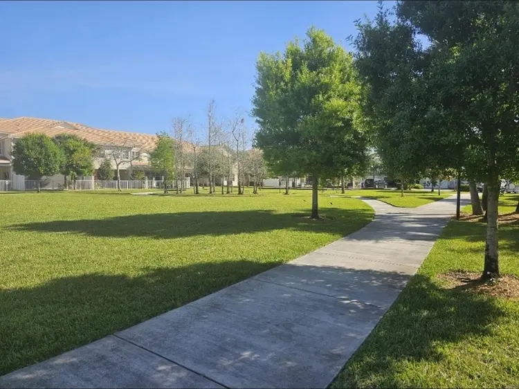 Furniture room/ w own bathroom
