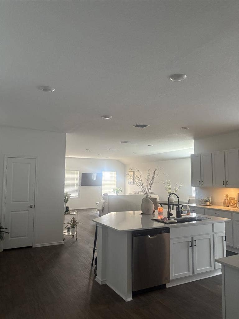 Room available for rent