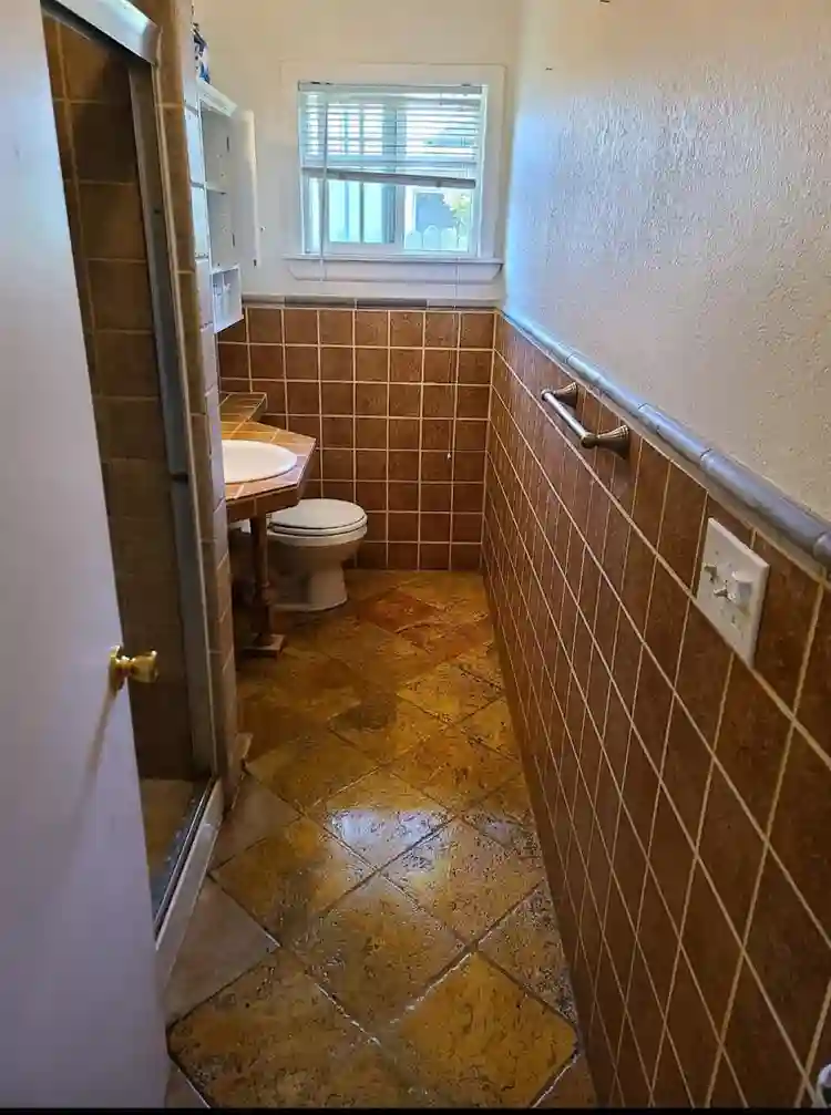 Room with private bathroom for rent