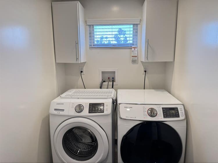 Hollywood: Private Room & Bath