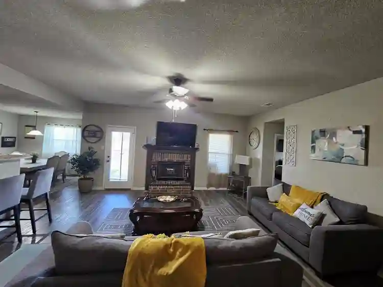 Fully Furnished Hse - 4 Rms Ready