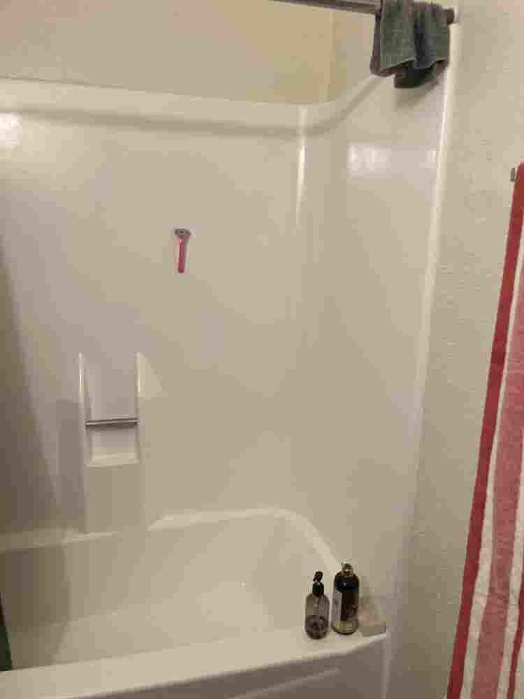 I’m seeking mature FEMALES ONLY