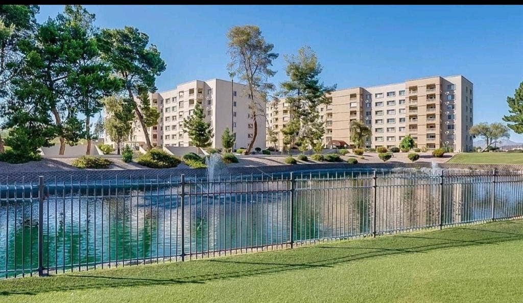 Resort-style Living - Scottsdale