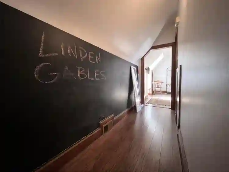 ☀️ – Balcony
— Westminster