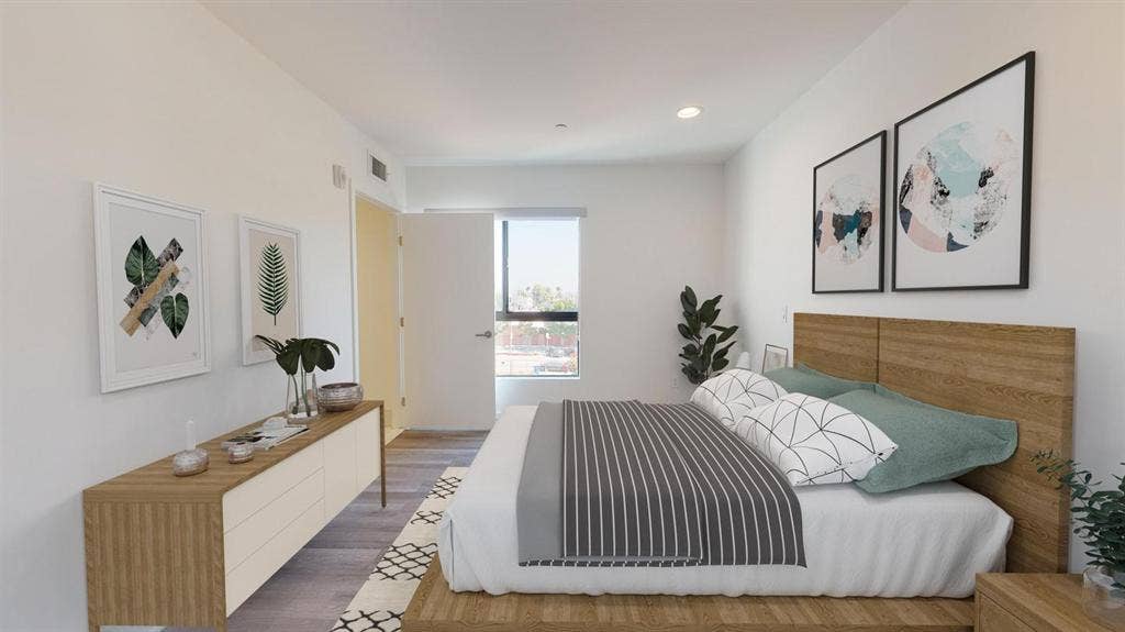 1 BR in Los Angeles