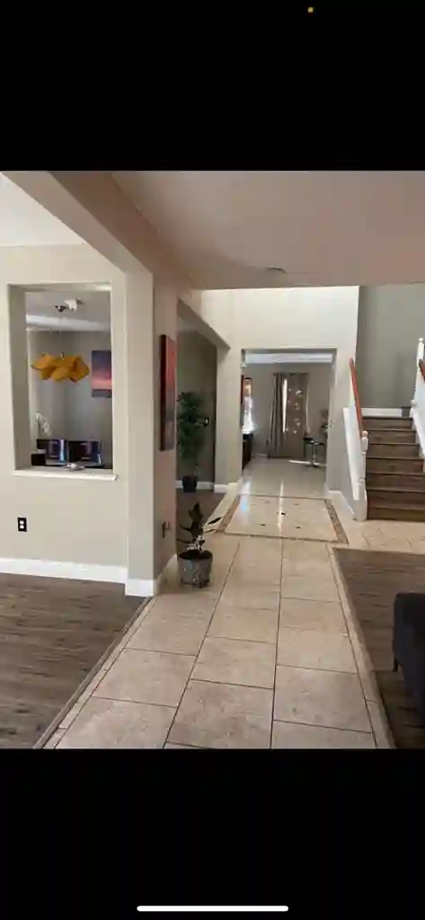 West Sacramento Home w Room to Rent