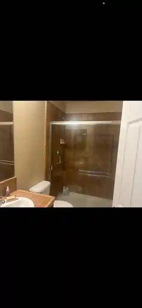 West Sacramento Home w Room to Rent