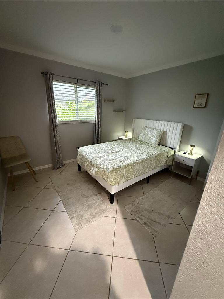 Room for Rent/looking for roommate