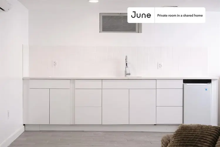 4 BR in New York City