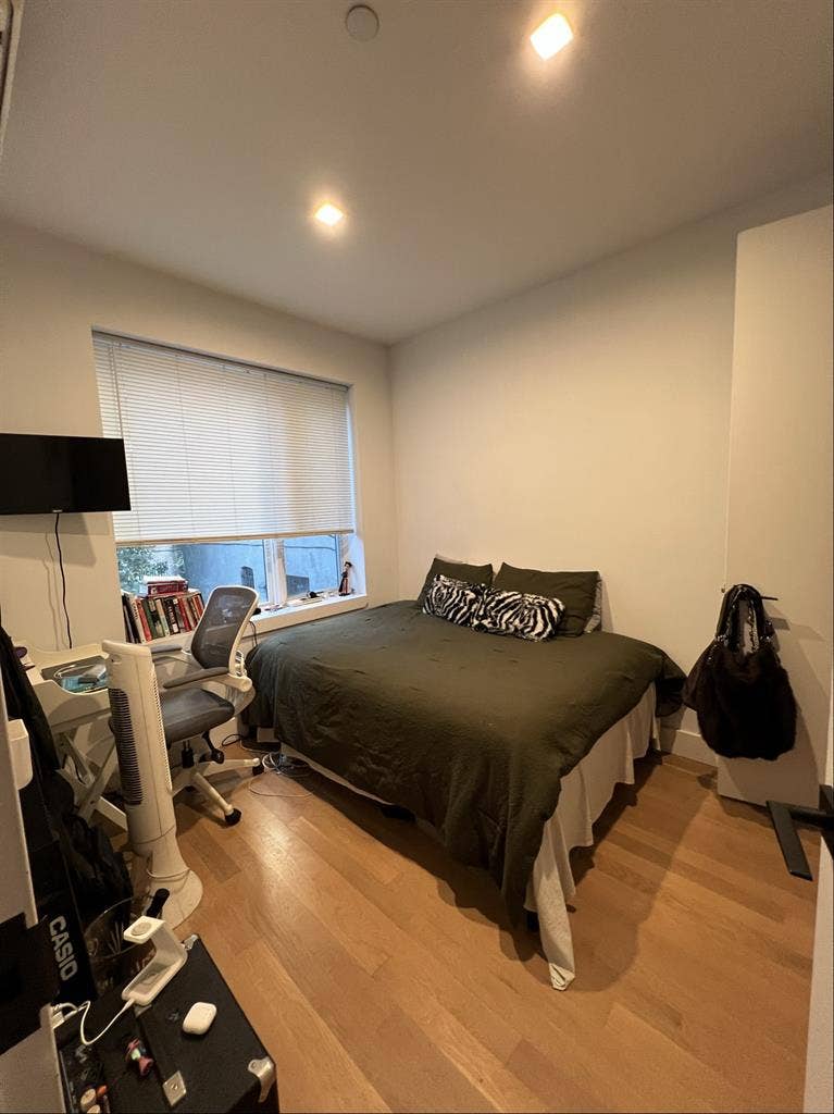 1 Bedroom Sublet in  Bath