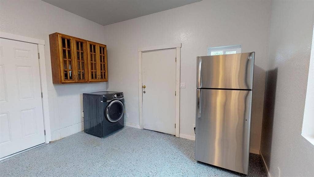 1 BR in East Palo Alto