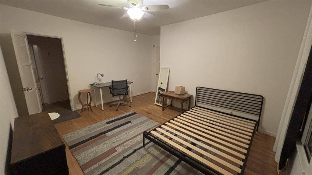 Furnished Room W Private Bath