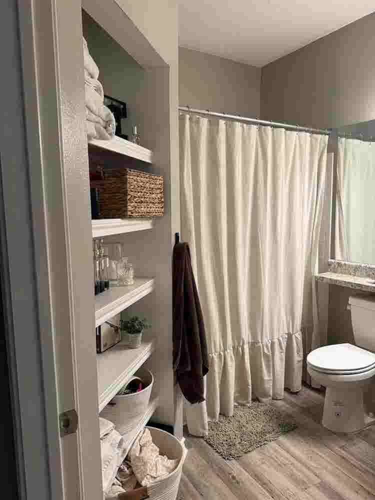 bath Apartment Cool Springs