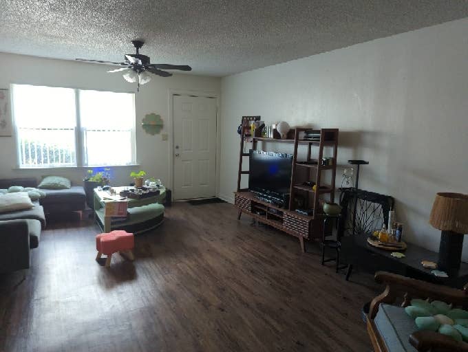 ROOMMATE NEEDED WOMEN ONLY, NO PETS